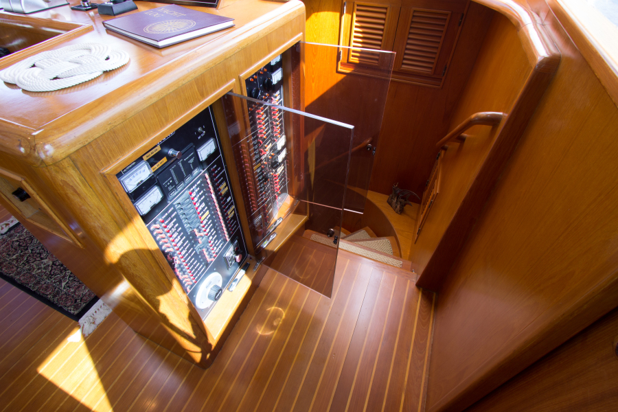 Forward Guest Stairway