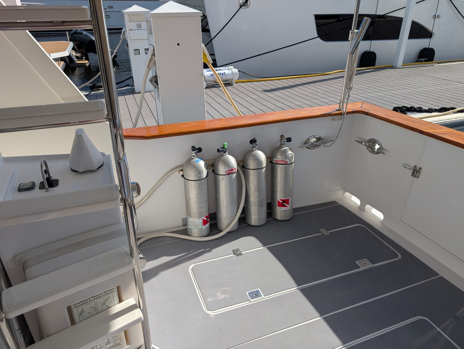 1997 Offshore Yachts Pilothouse Motor Yacht