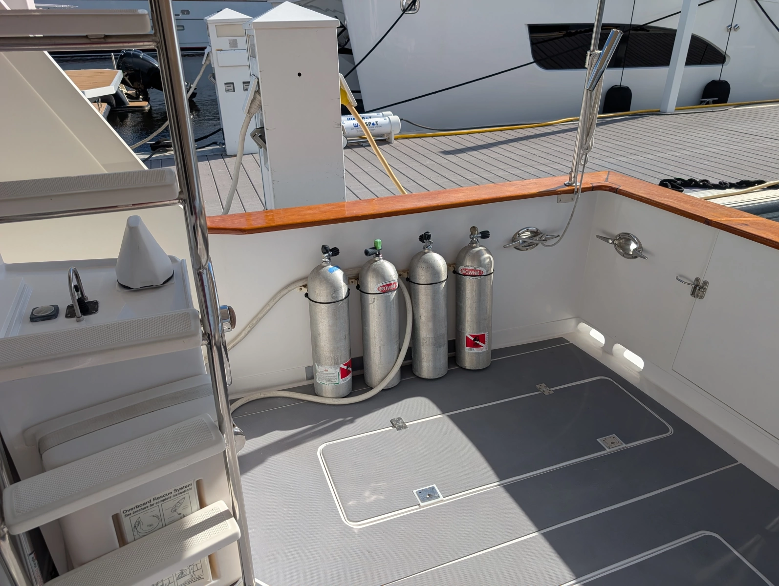 1997 Offshore Yachts Pilothouse Motor Yacht