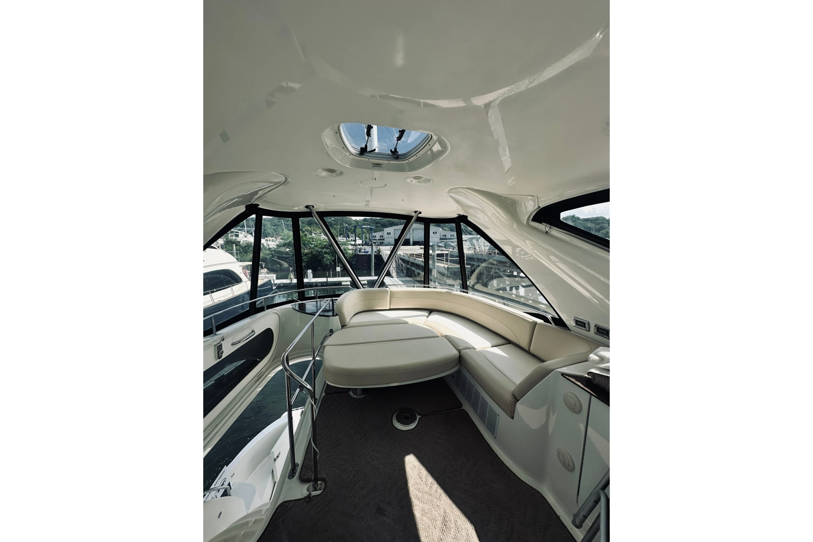 2012 Meridian 441 Sedan