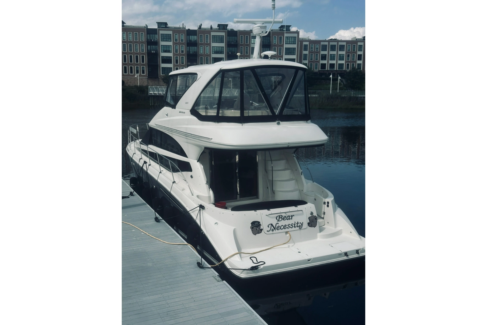 2012 Meridian 441 Sedan