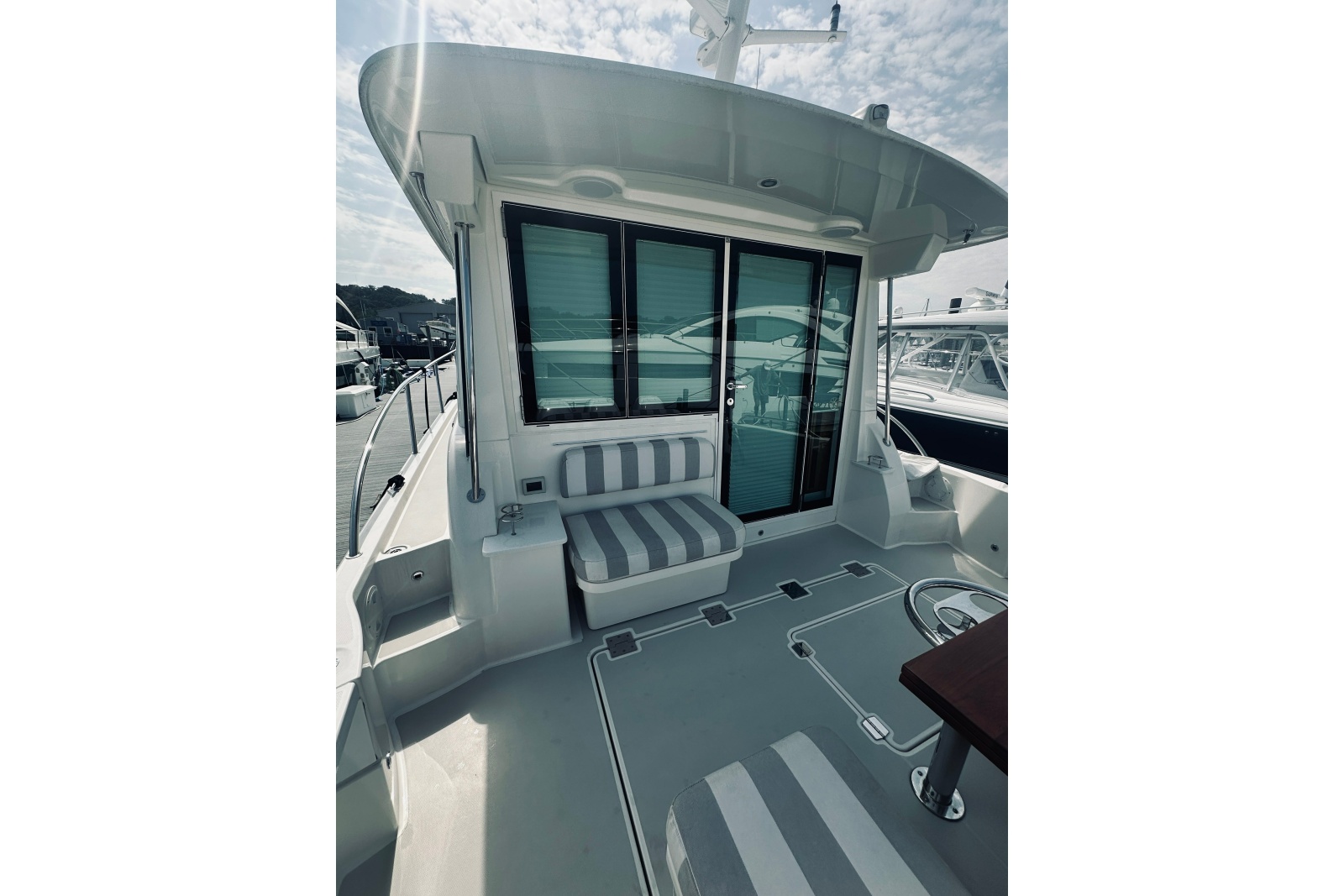 2023 Back Cove 39O