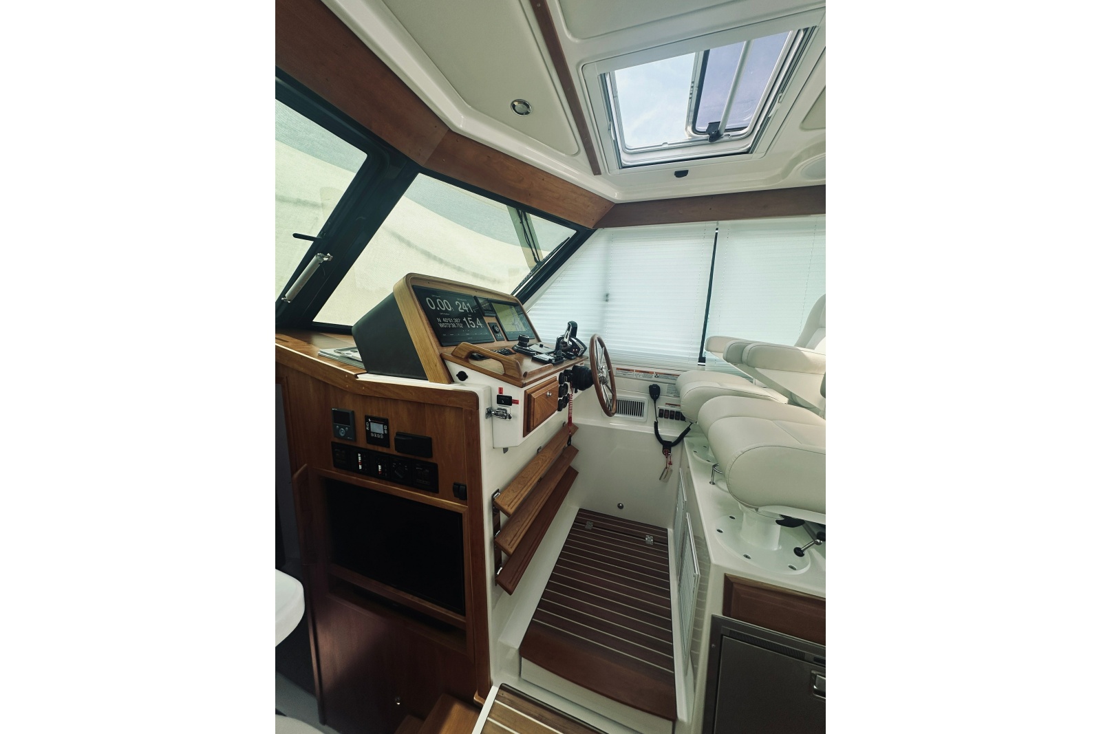2023 Back Cove 39O