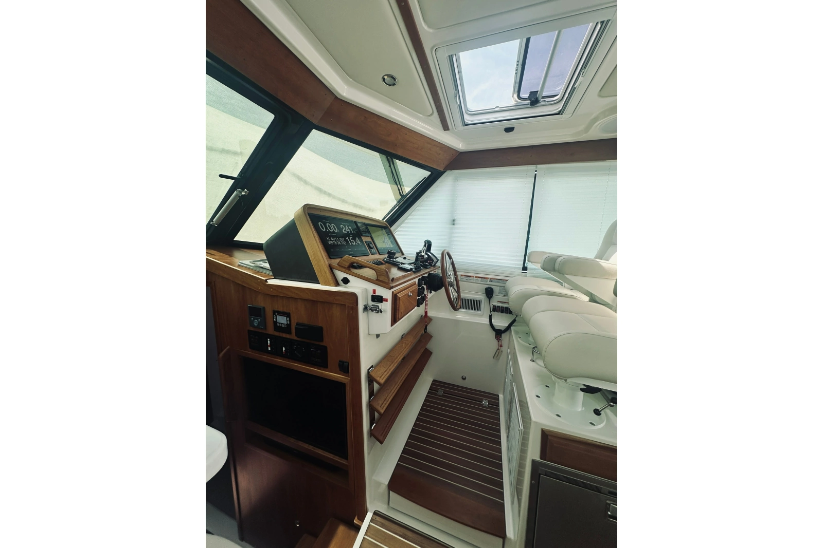 2023 Back Cove 39O
