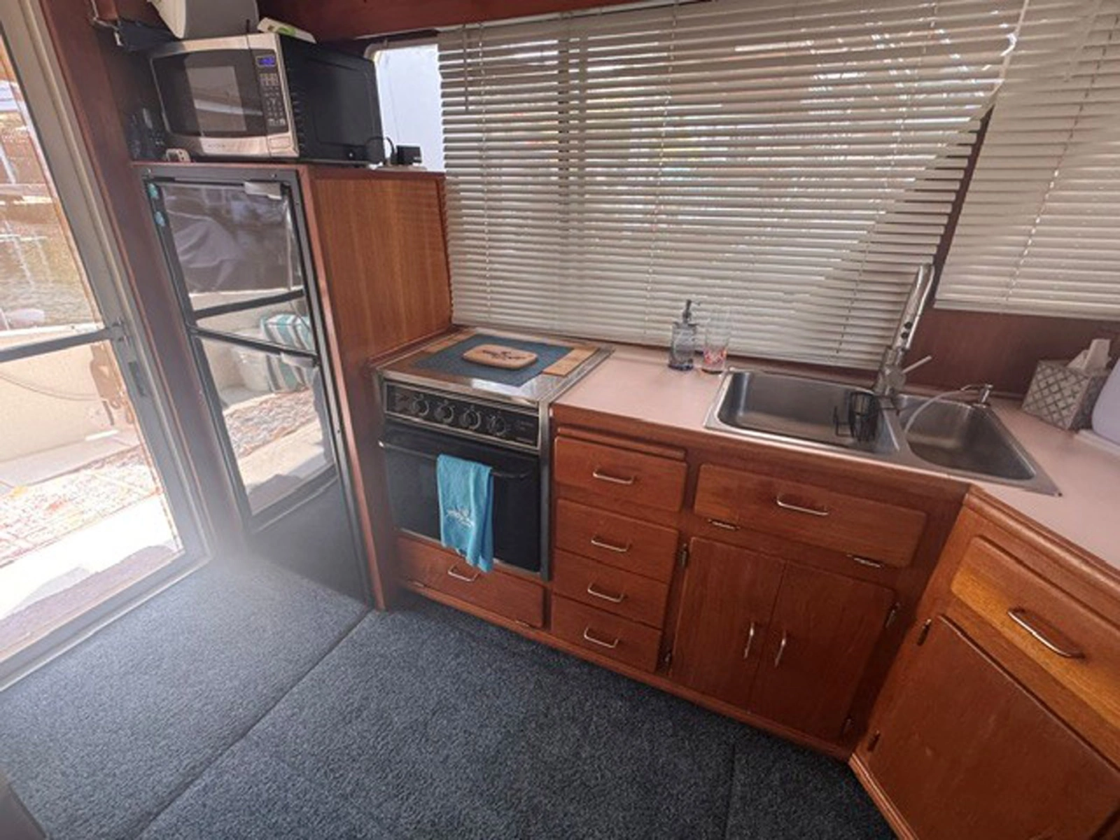 SHANTI  34ft Tollycraft Yacht For Sale