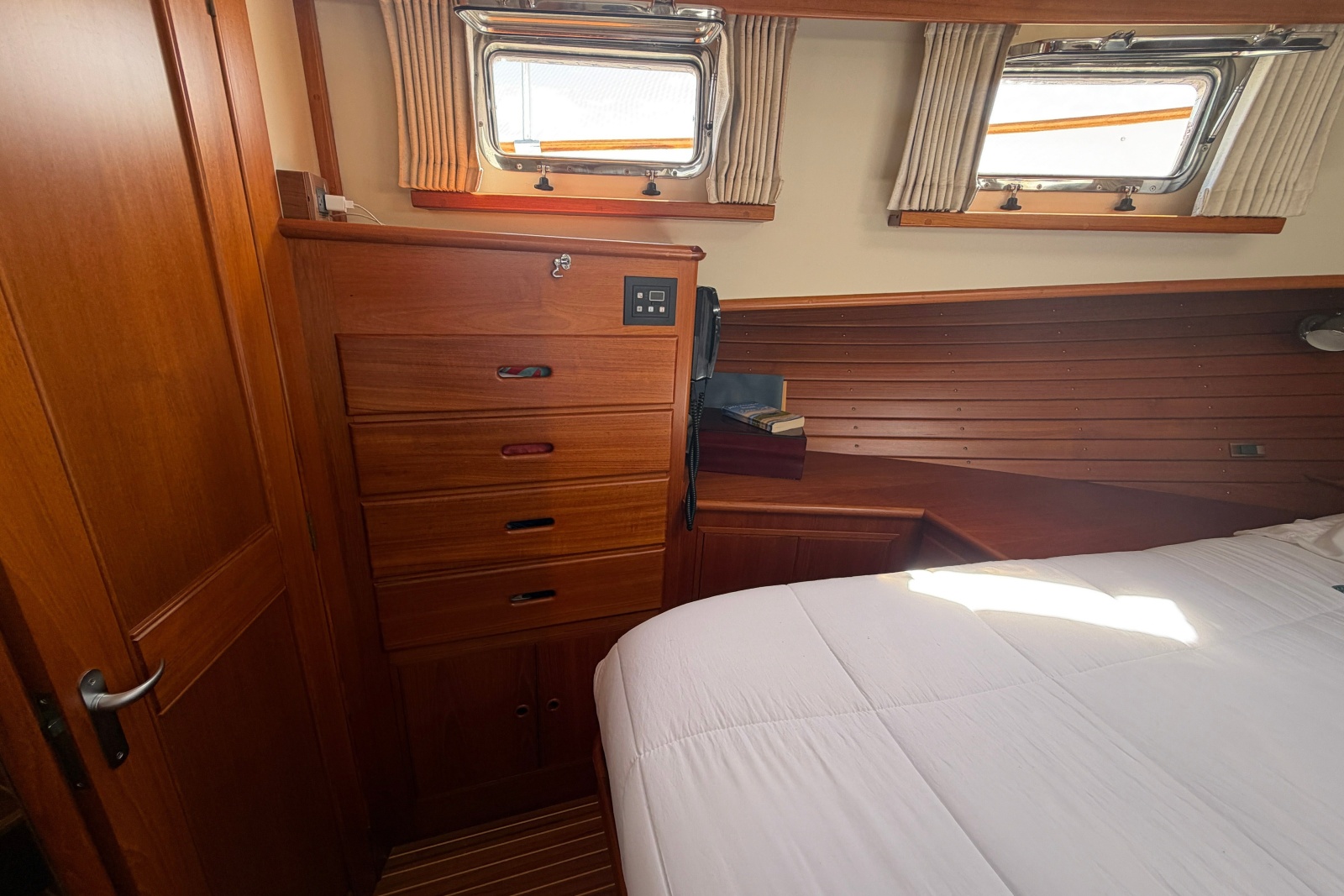 2003 Grand Banks 46 Europa