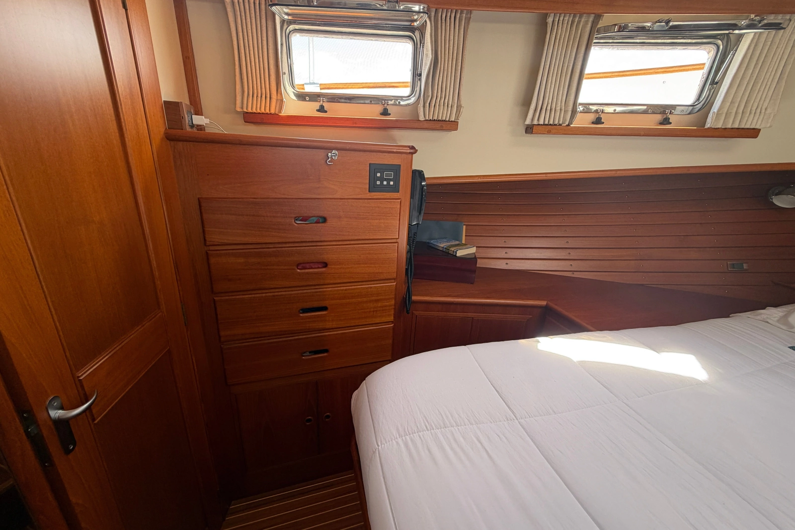 2003 Grand Banks 46 Europa