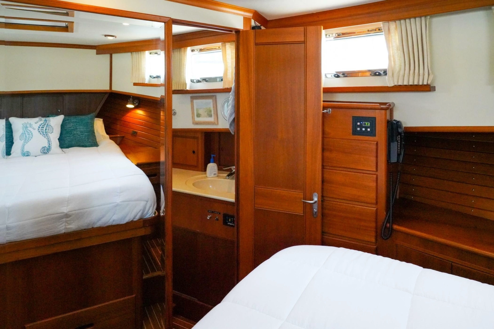 2003 Grand Banks 46 Europa