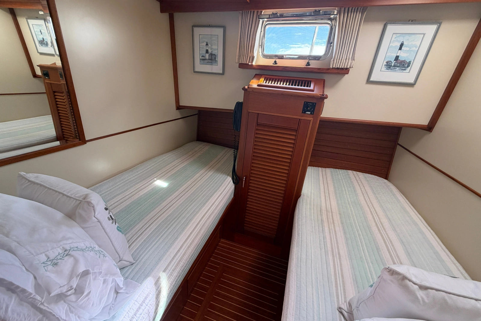 2003 Grand Banks 46 Europa