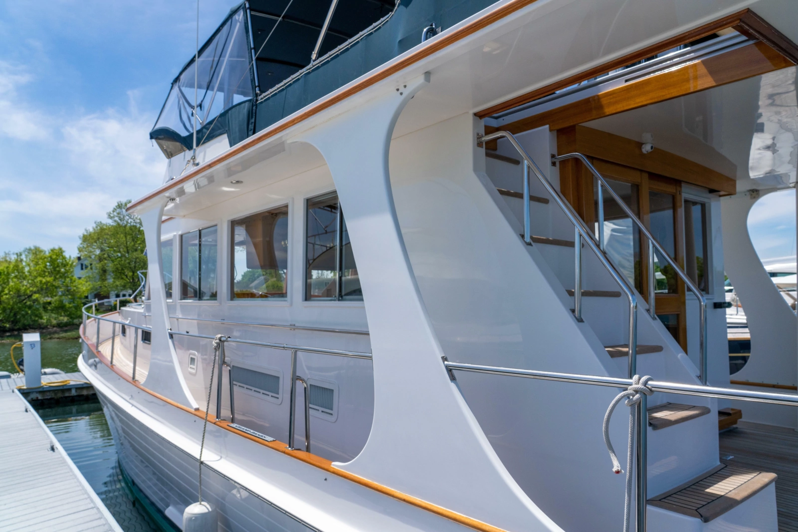 2003 Grand Banks 46 Europa