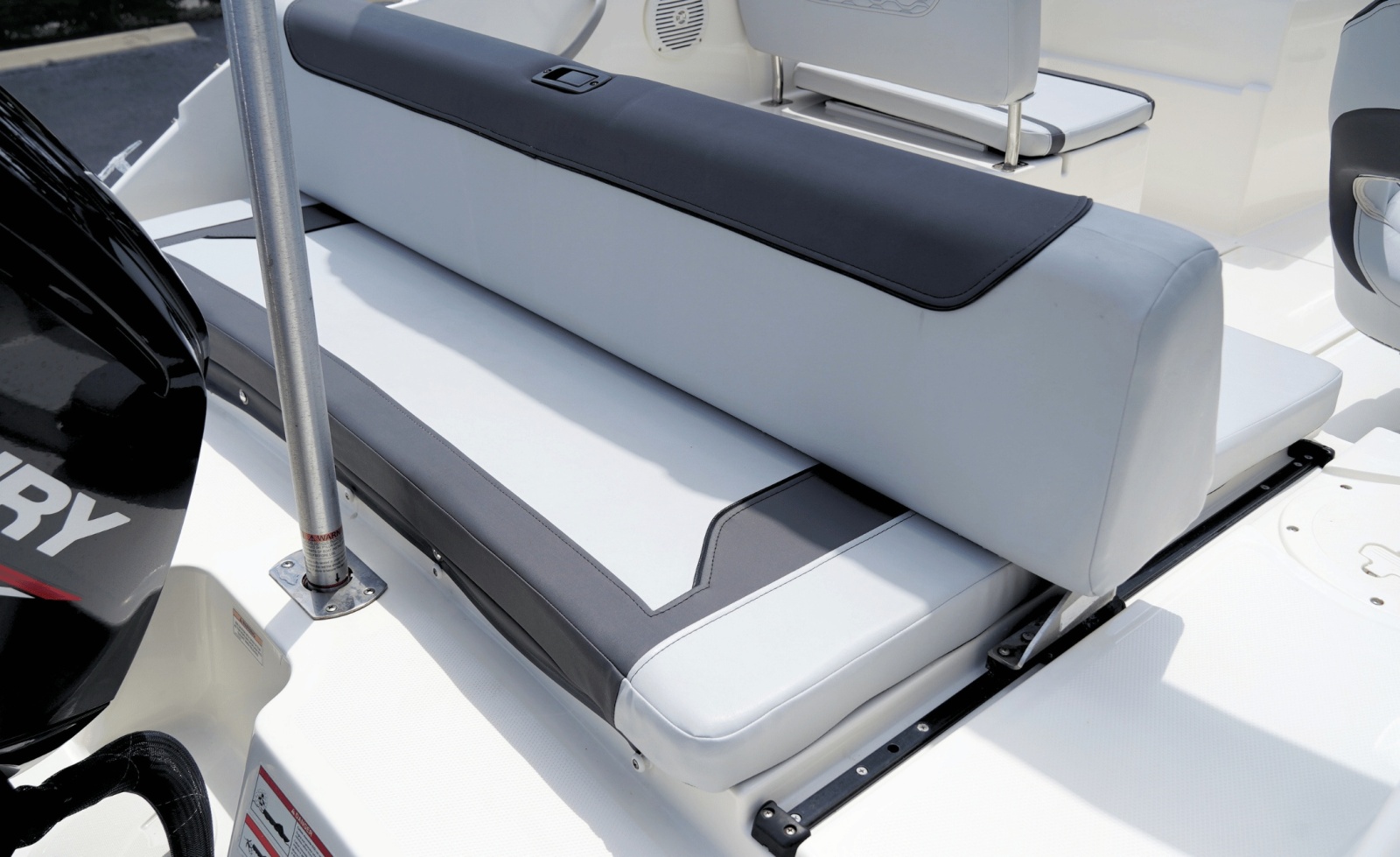 2024 Bayliner M19