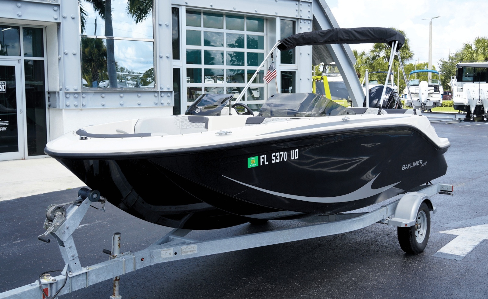 2024 Bayliner M19