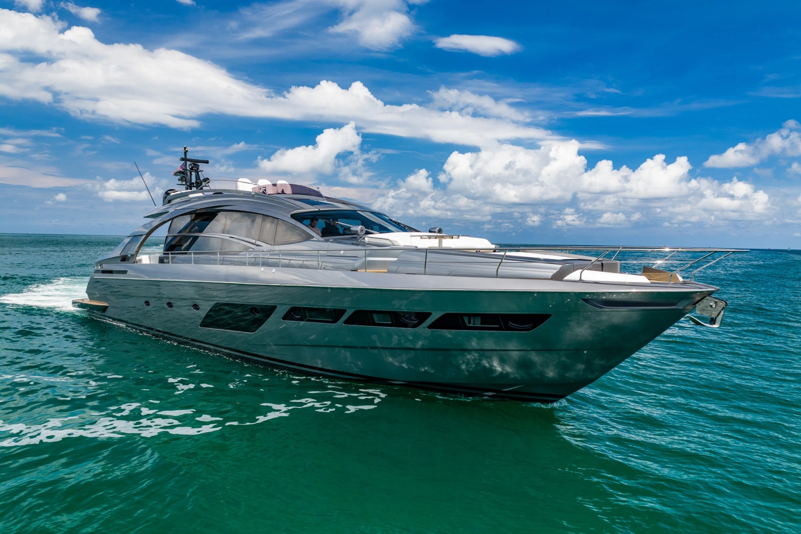 2019 Pershing 8X