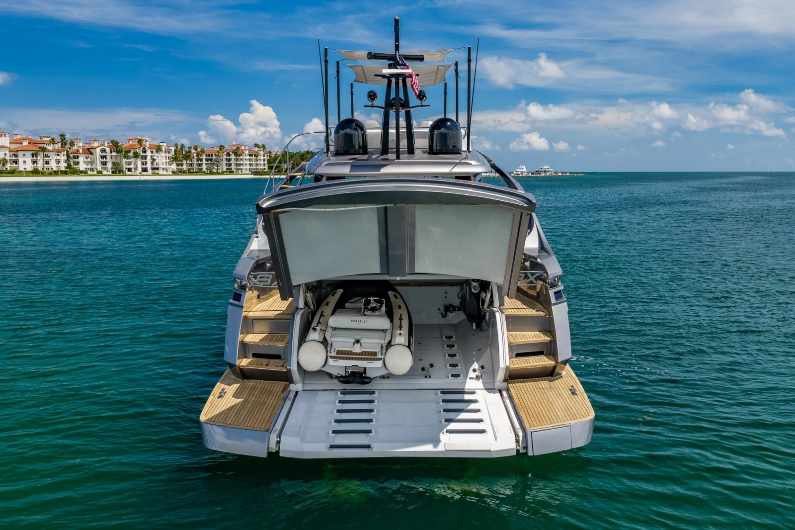 2019 Pershing 8X