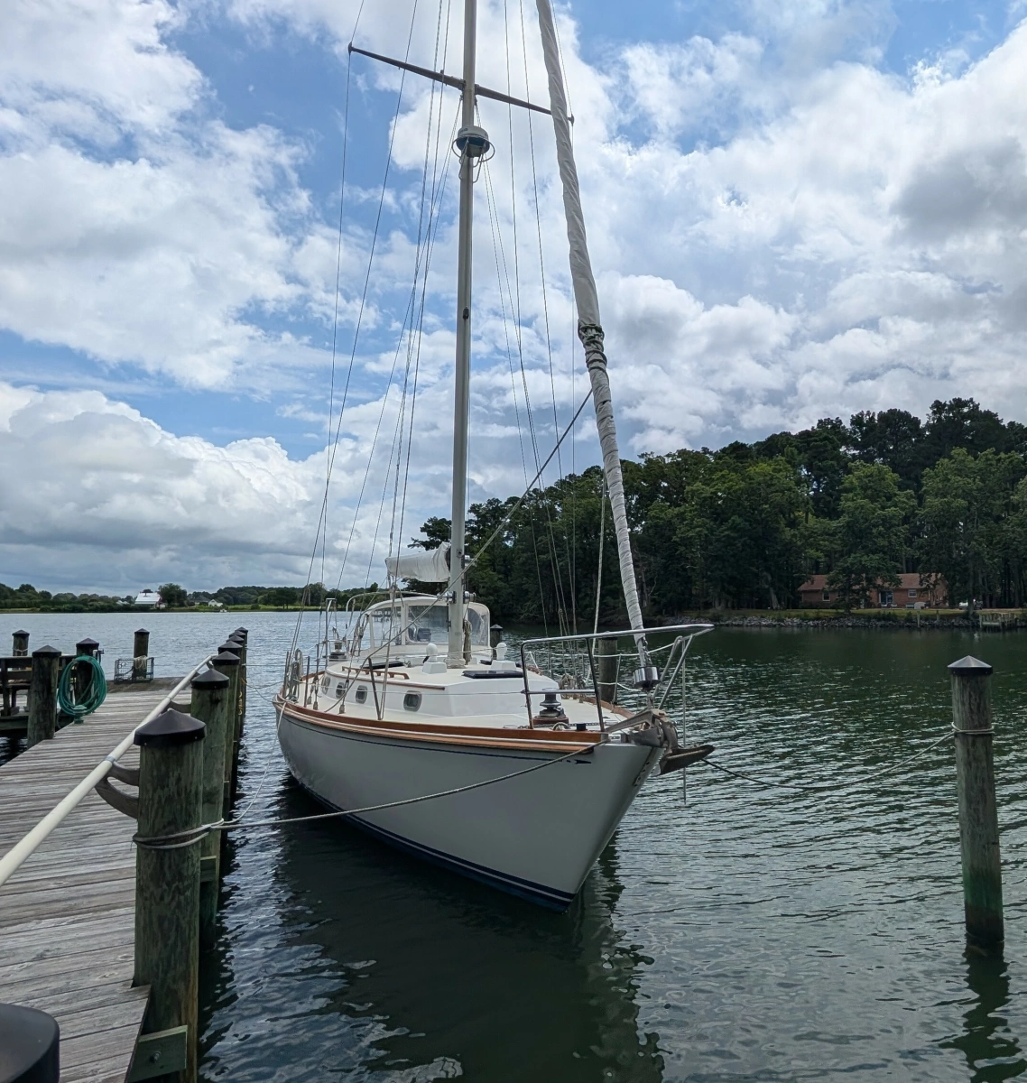 Pieces of Eight 41ft Bristol Yacht For Sale