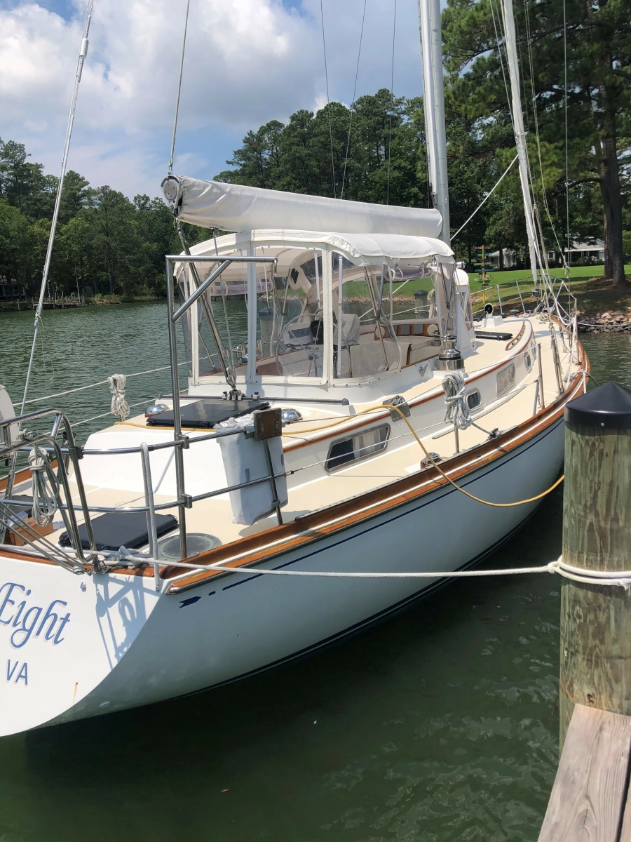 Pieces of Eight 41ft Bristol Yacht For Sale
