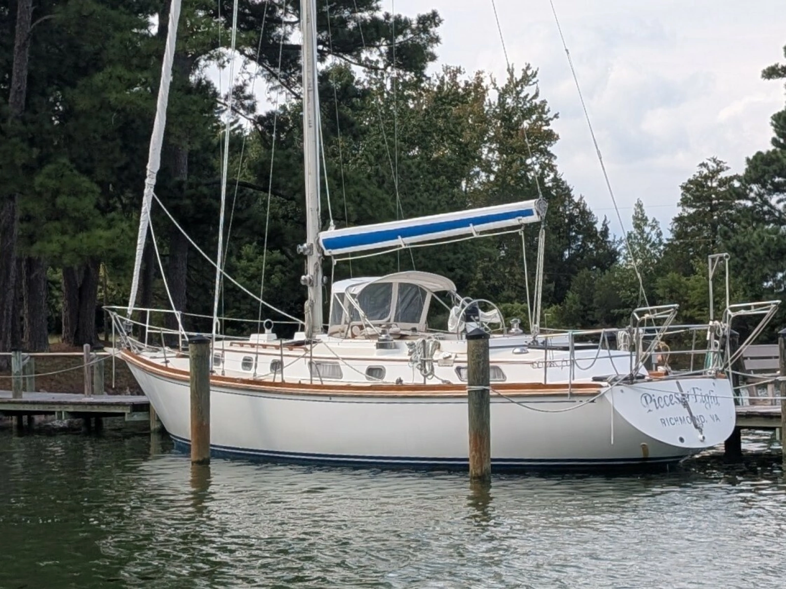 Pieces of Eight 41ft Bristol Yacht For Sale
