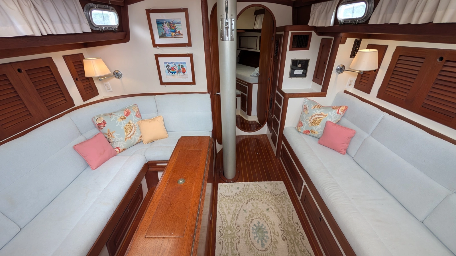 Pieces of Eight 41ft Bristol Yacht For Sale
