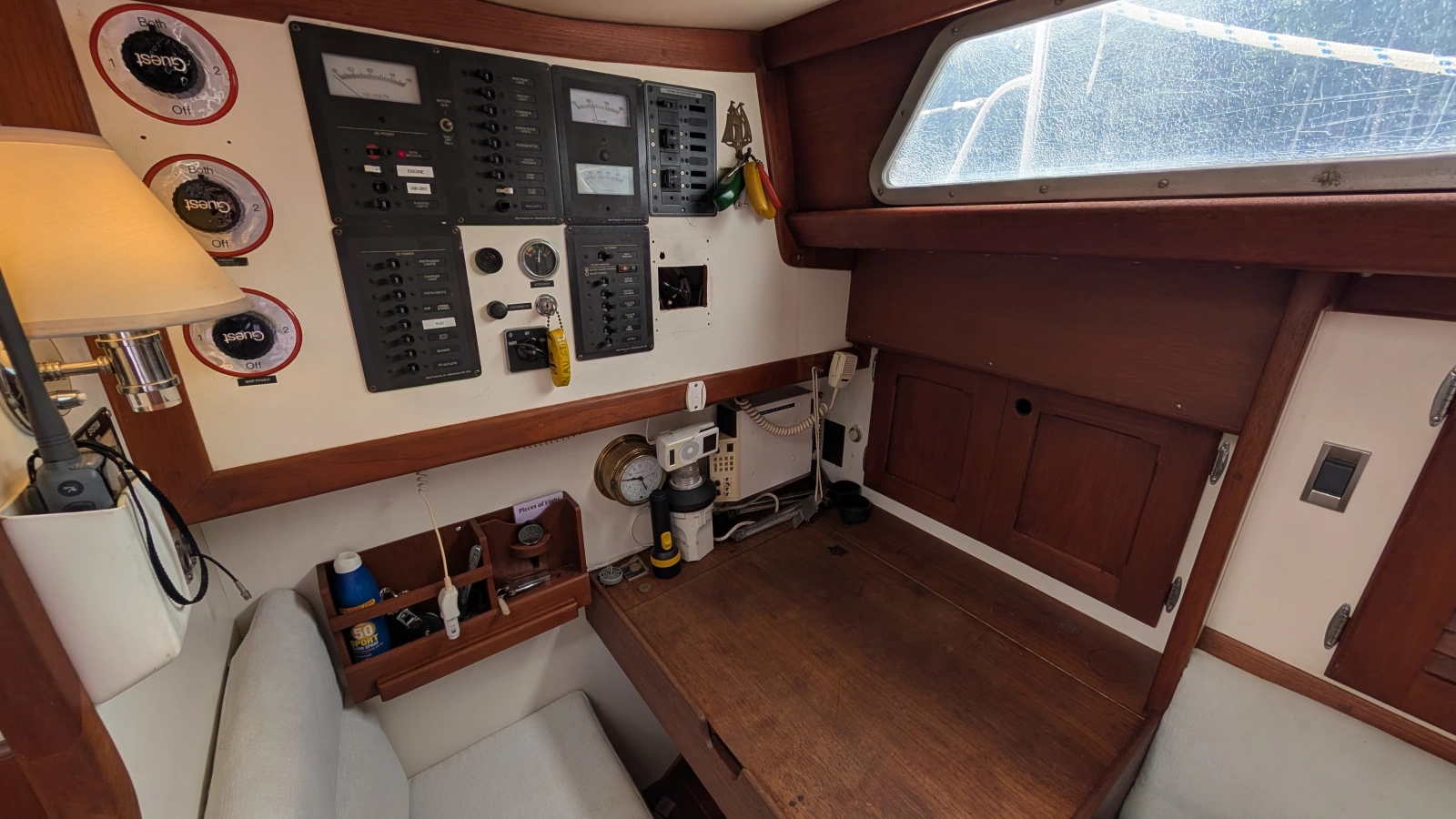 Pieces of Eight 41ft Bristol Yacht For Sale