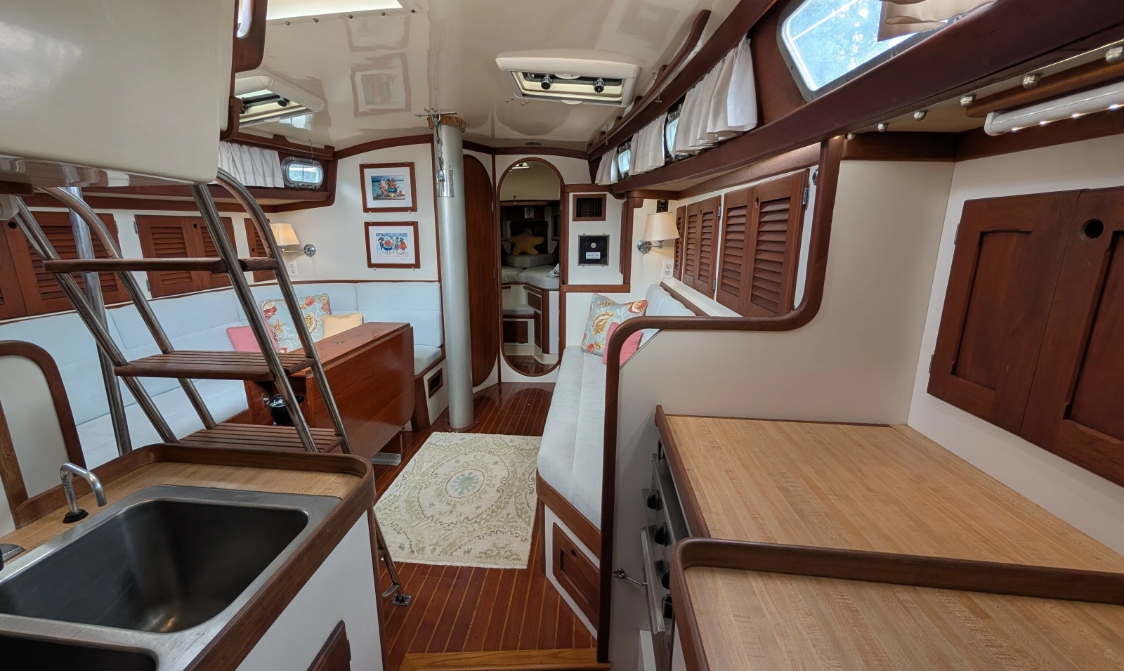 Pieces of Eight 41ft Bristol Yacht For Sale