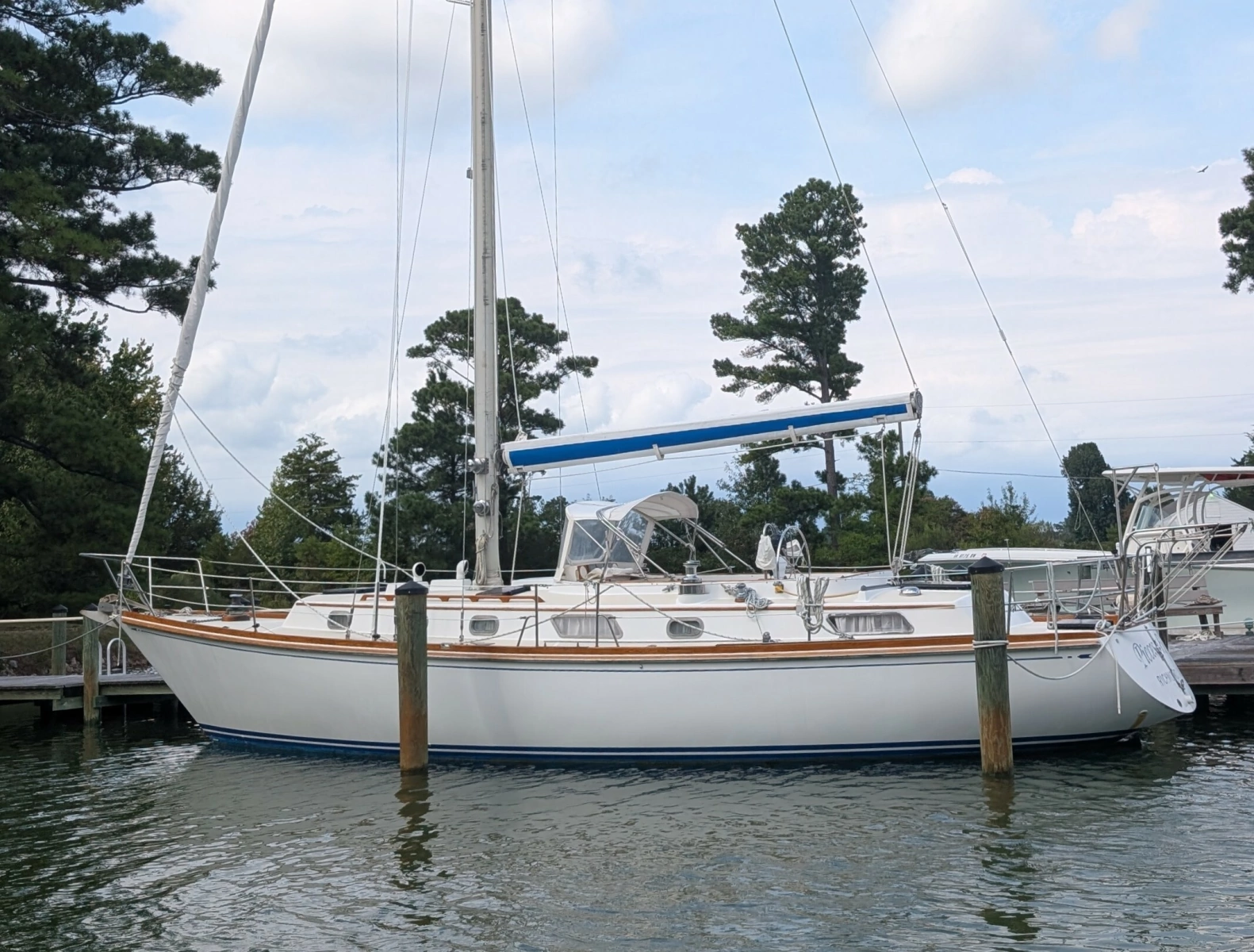Pieces of Eight 41ft Bristol Yacht For Sale