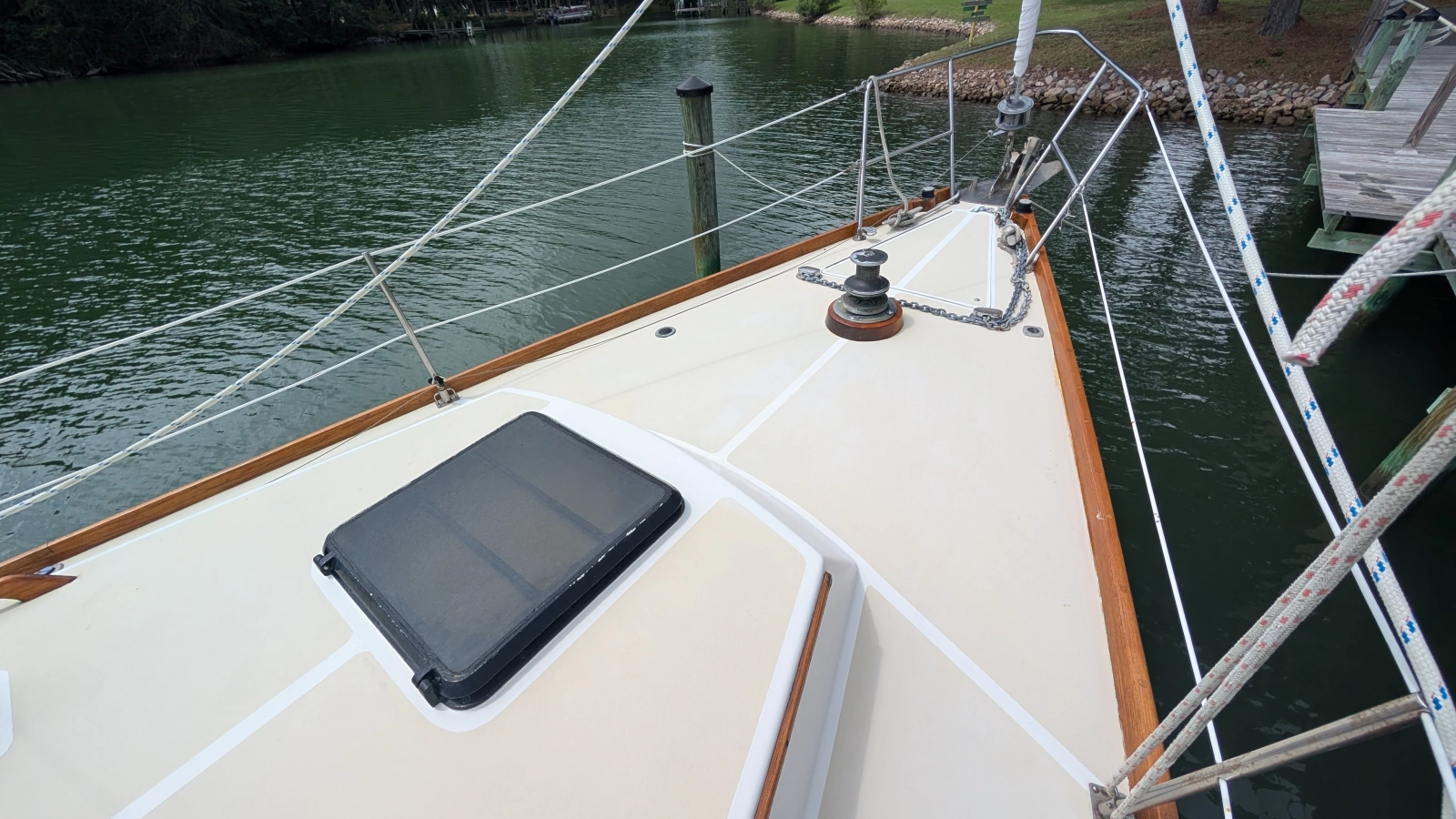 Pieces of Eight 41ft Bristol Yacht For Sale