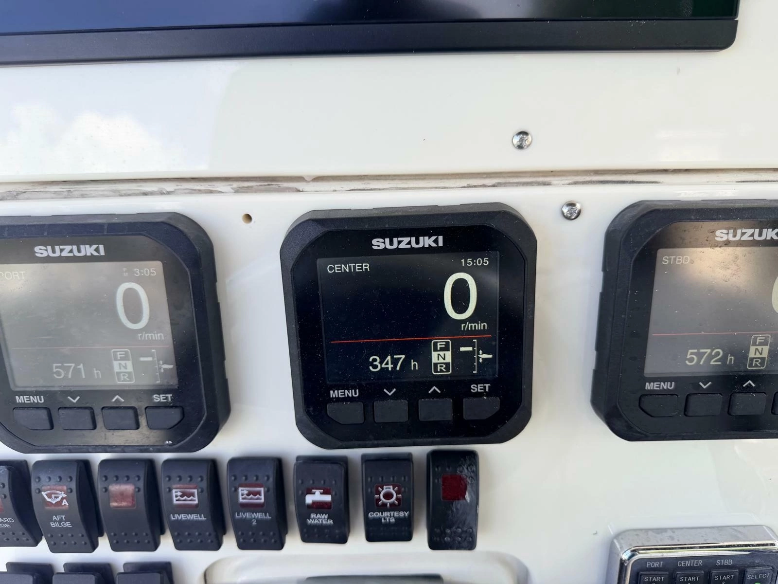 2005 Hydra-Sports 3300 VX