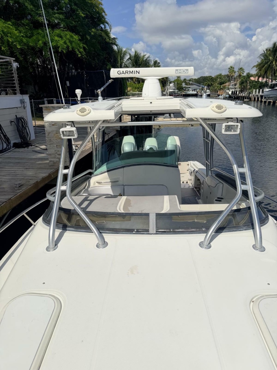 2005 Hydra-Sports 3300 VX