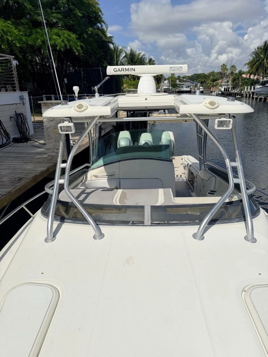 2005 Hydra-Sports 3300 VX