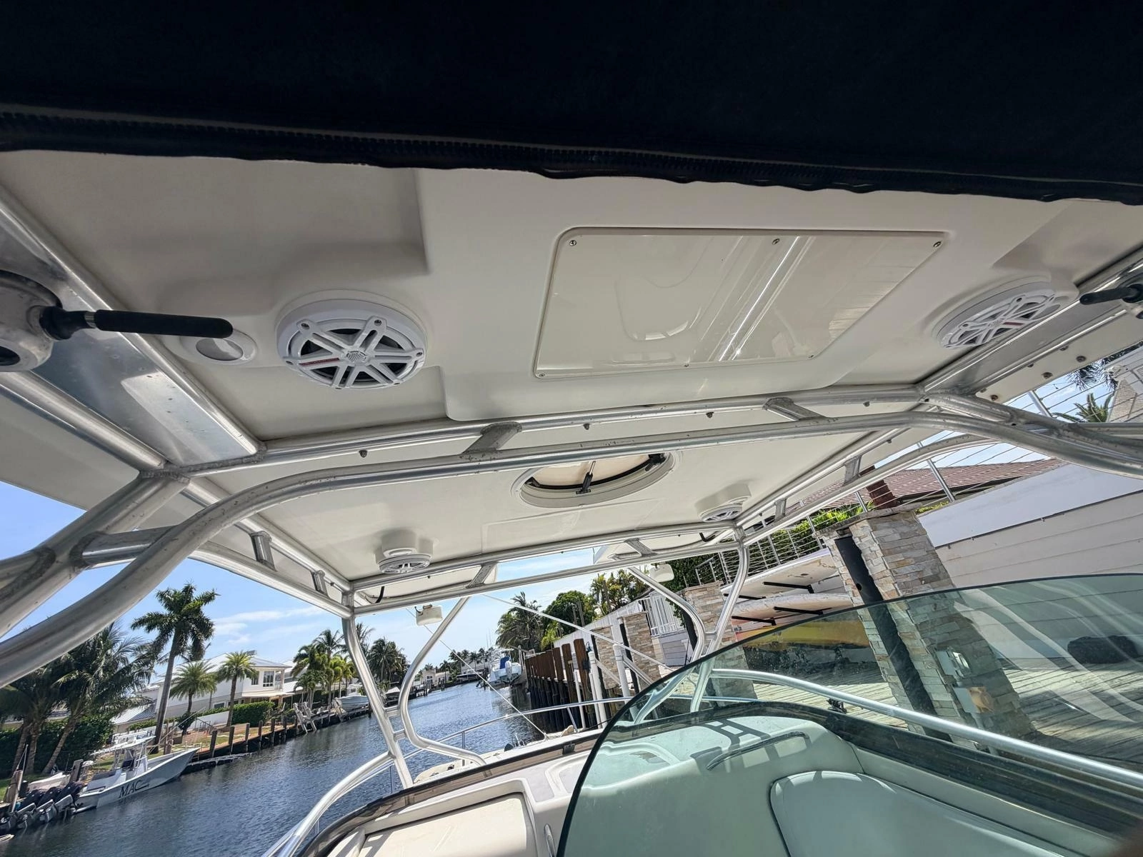 2005 Hydra-Sports 3300 VX