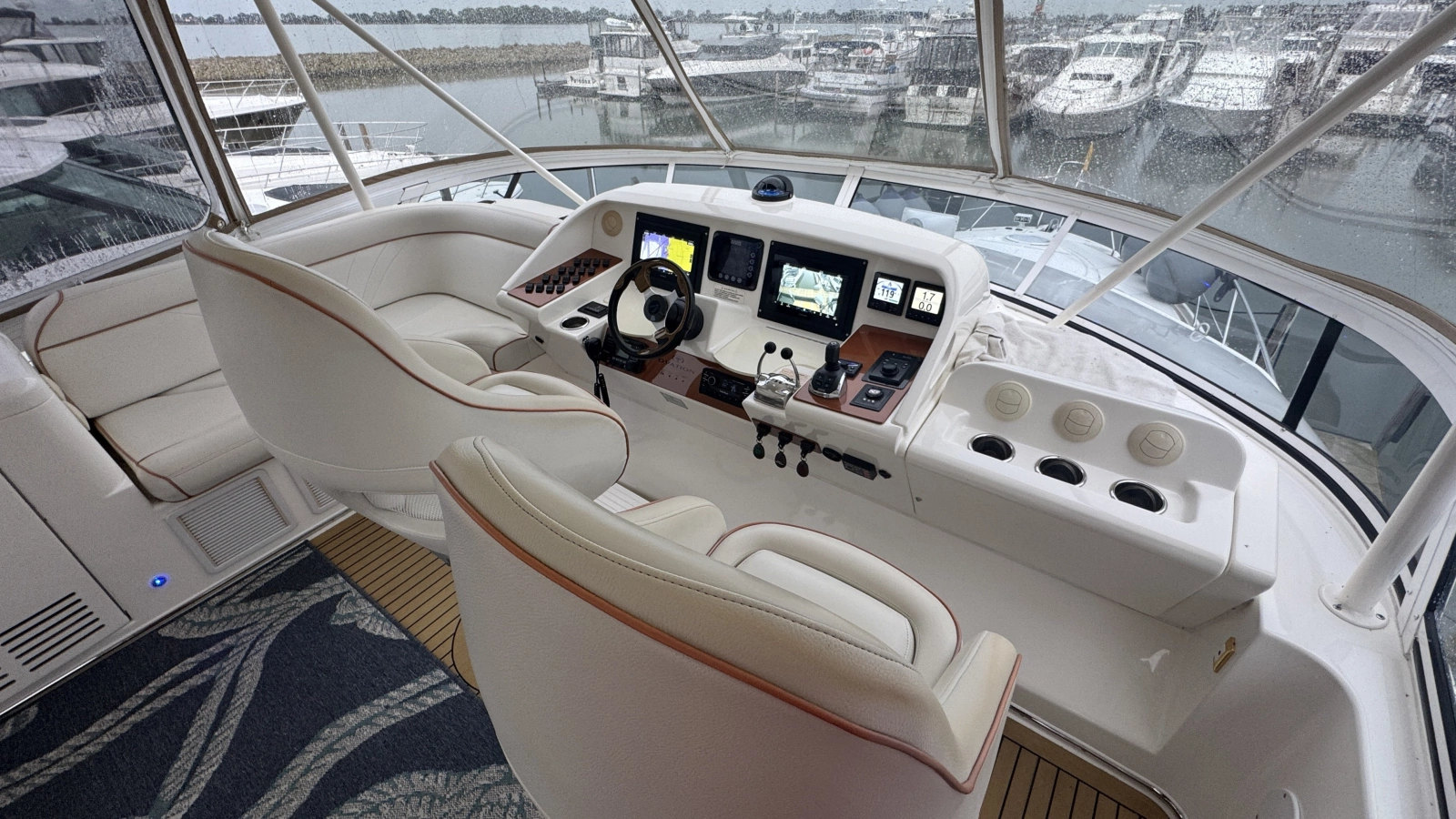 2009 Silverton 52 Ovation