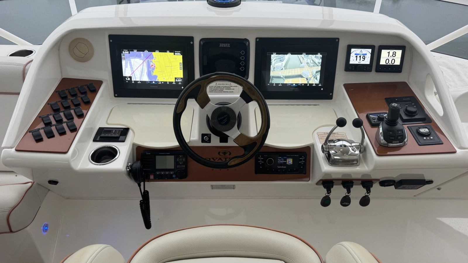 2009 Silverton 52 Ovation