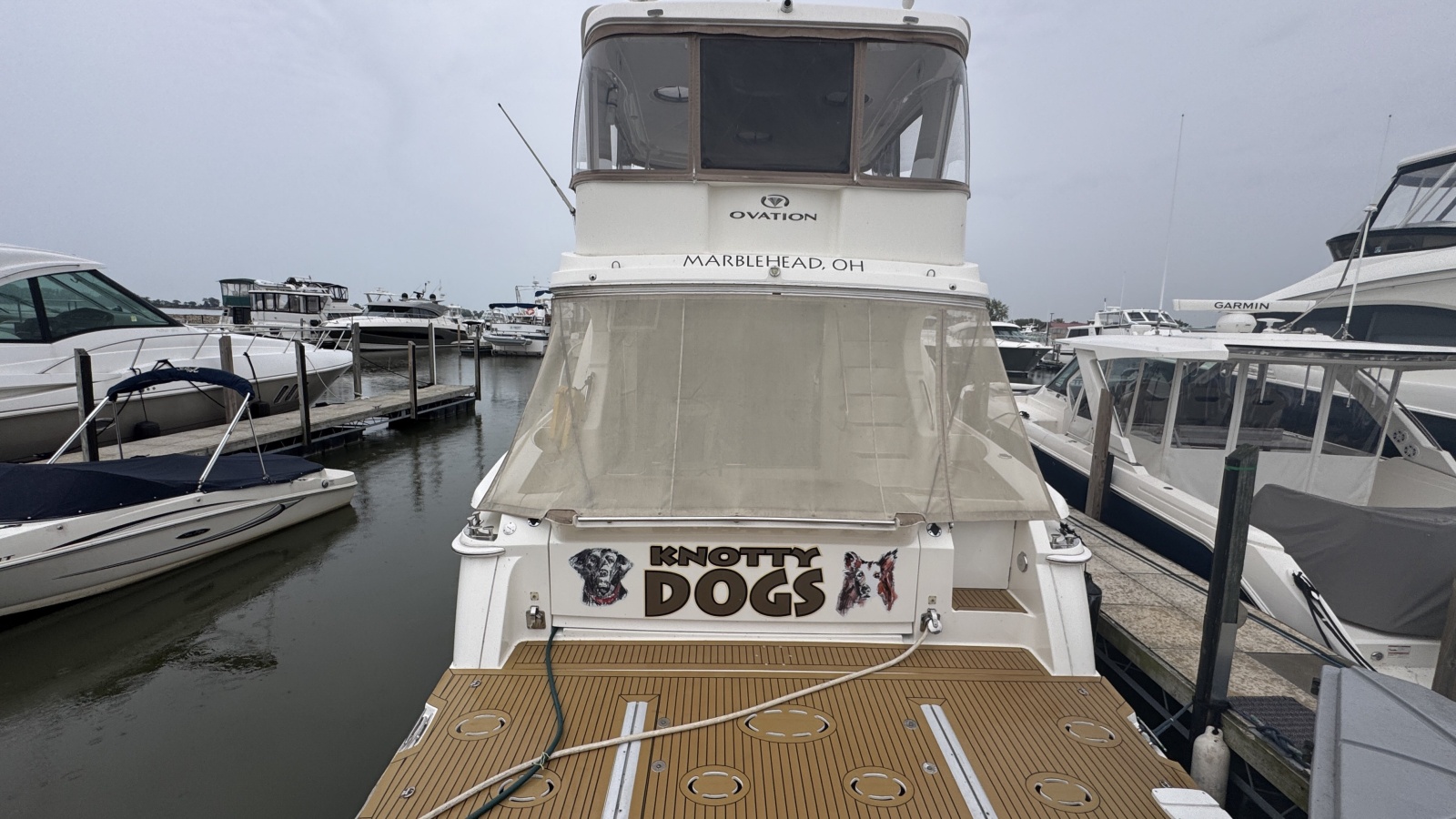 2009 Silverton 52 Ovation