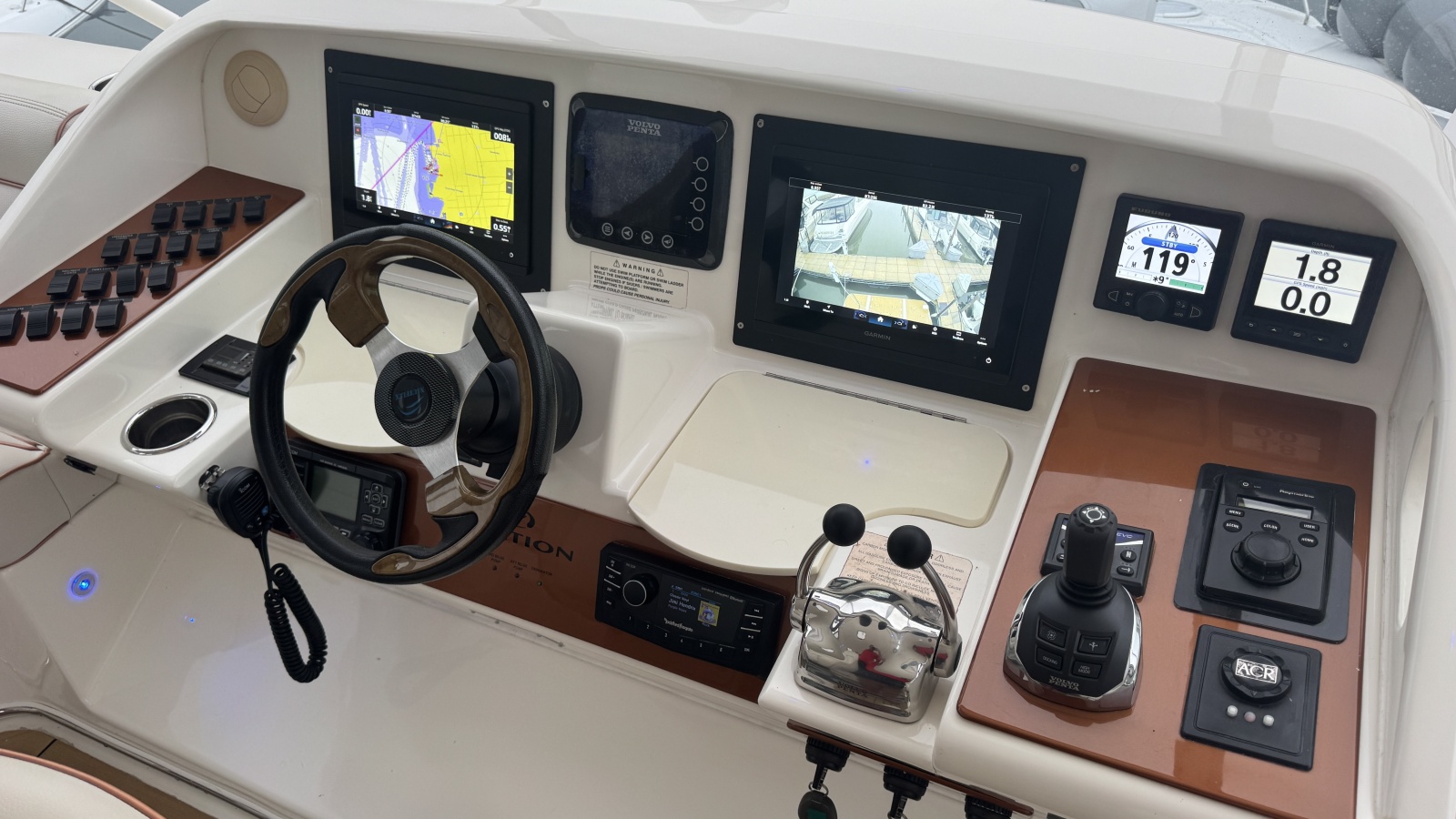 2009 Silverton 52 Ovation