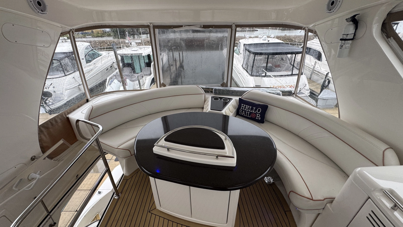 2009 Silverton 52 Ovation