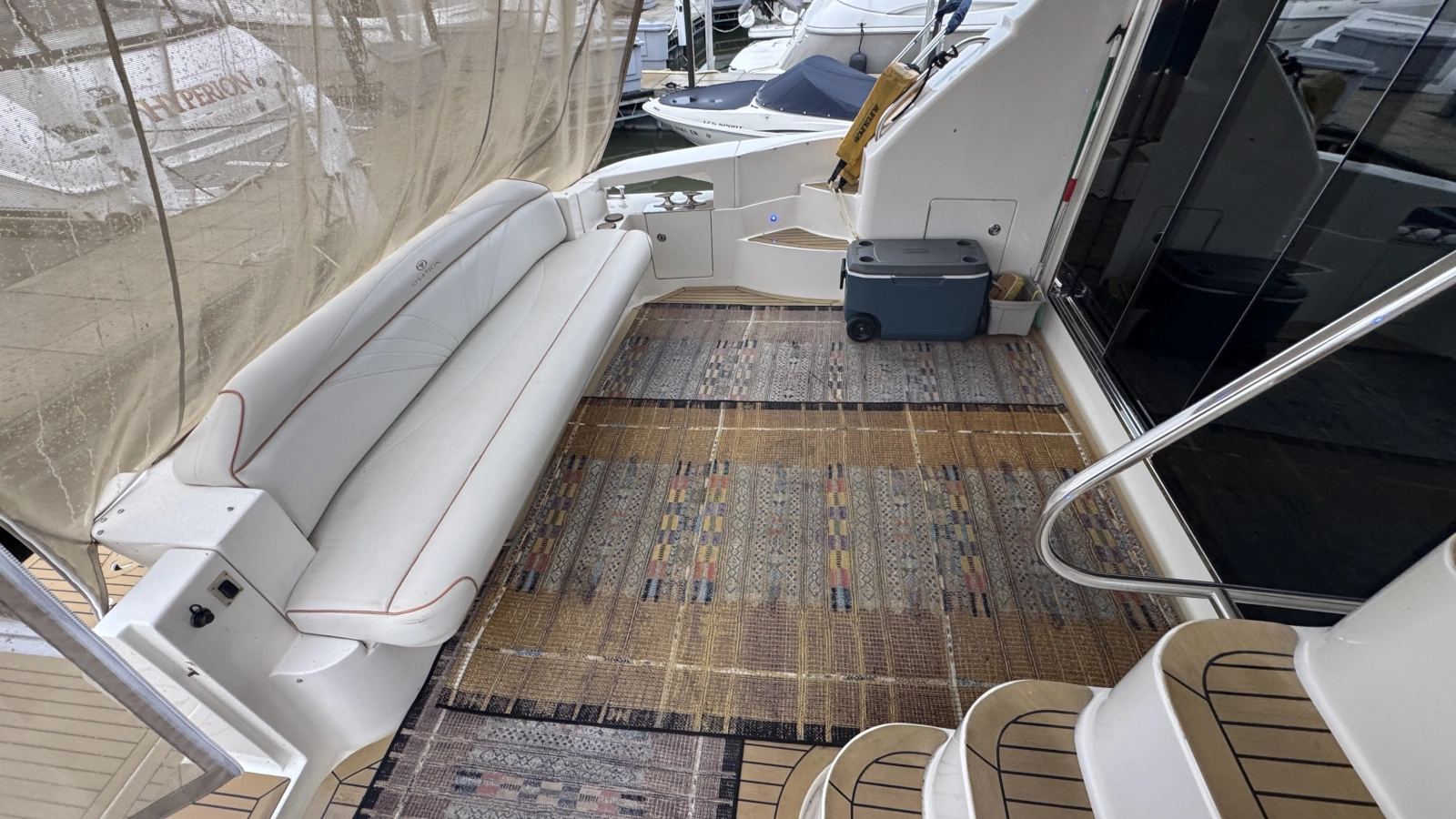 2009 Silverton 52 Ovation