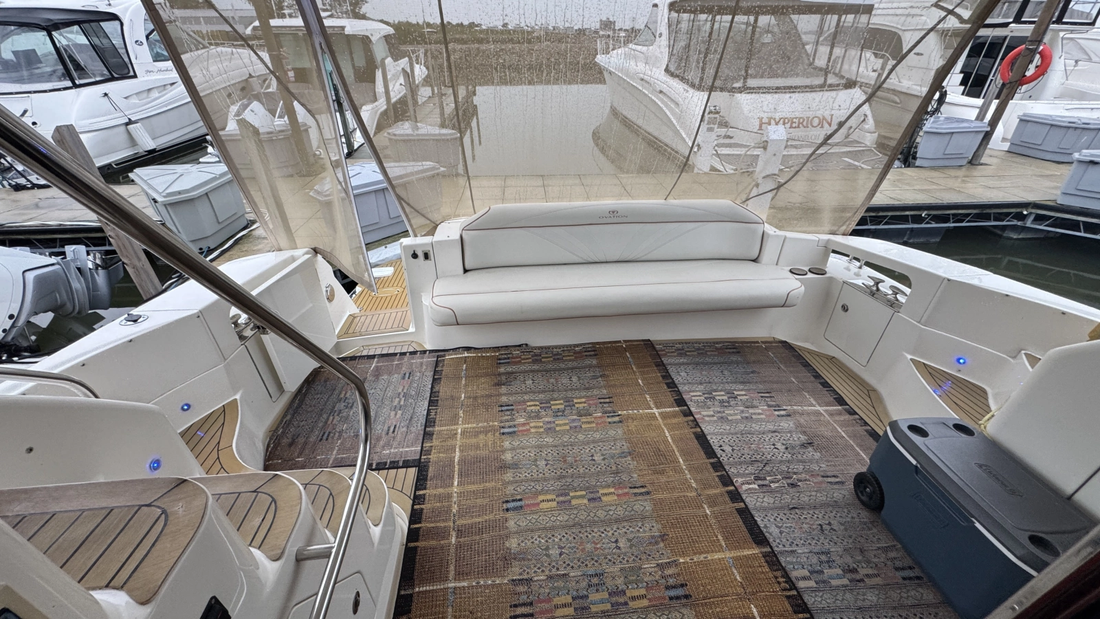 2009 Silverton 52 Ovation