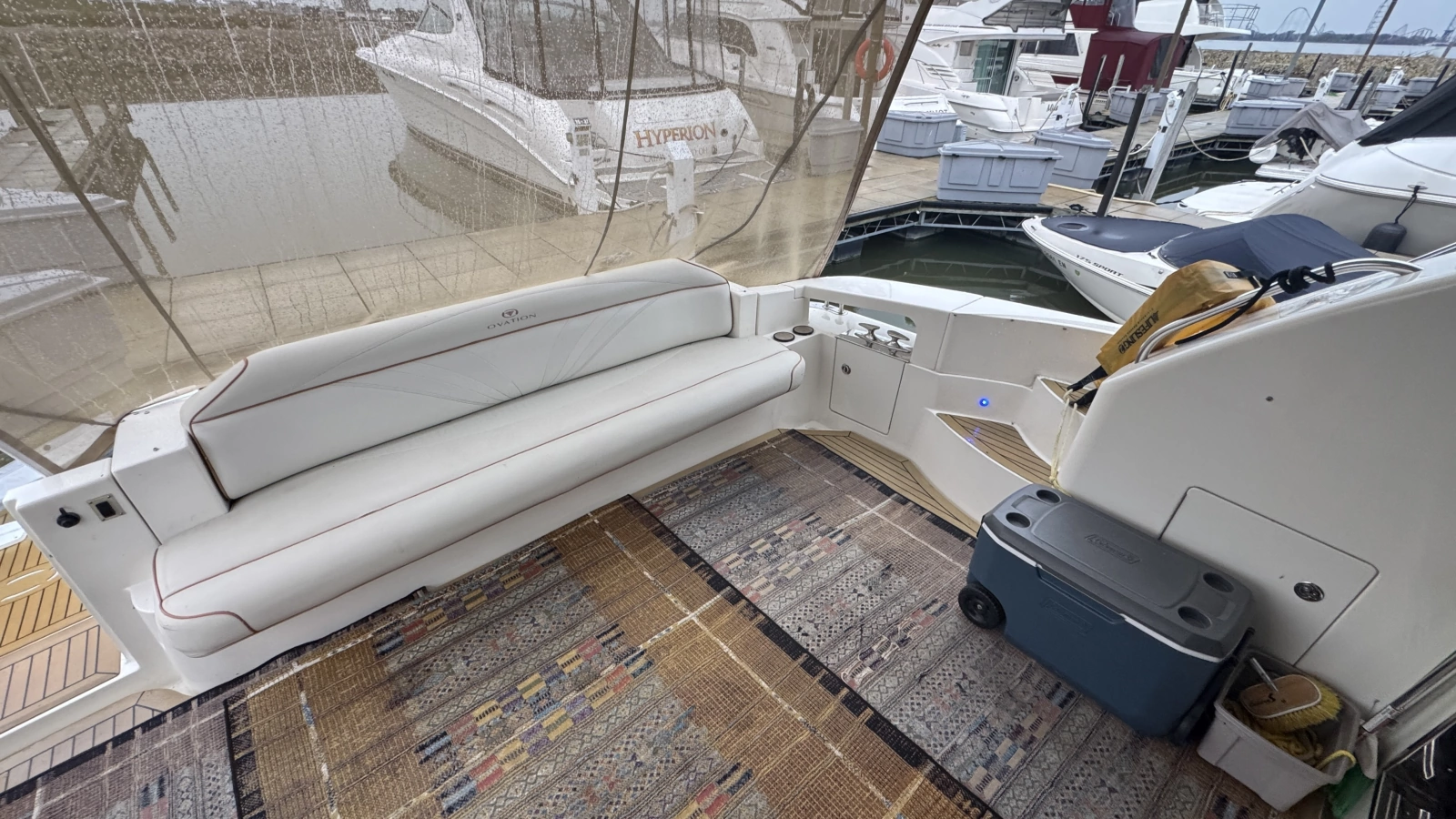 2009 Silverton 52 Ovation