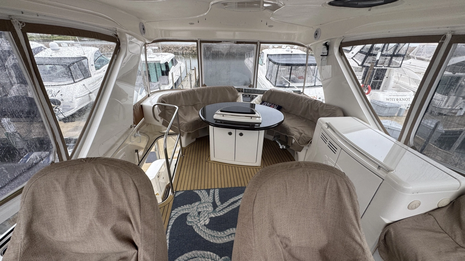 2009 Silverton 52 Ovation