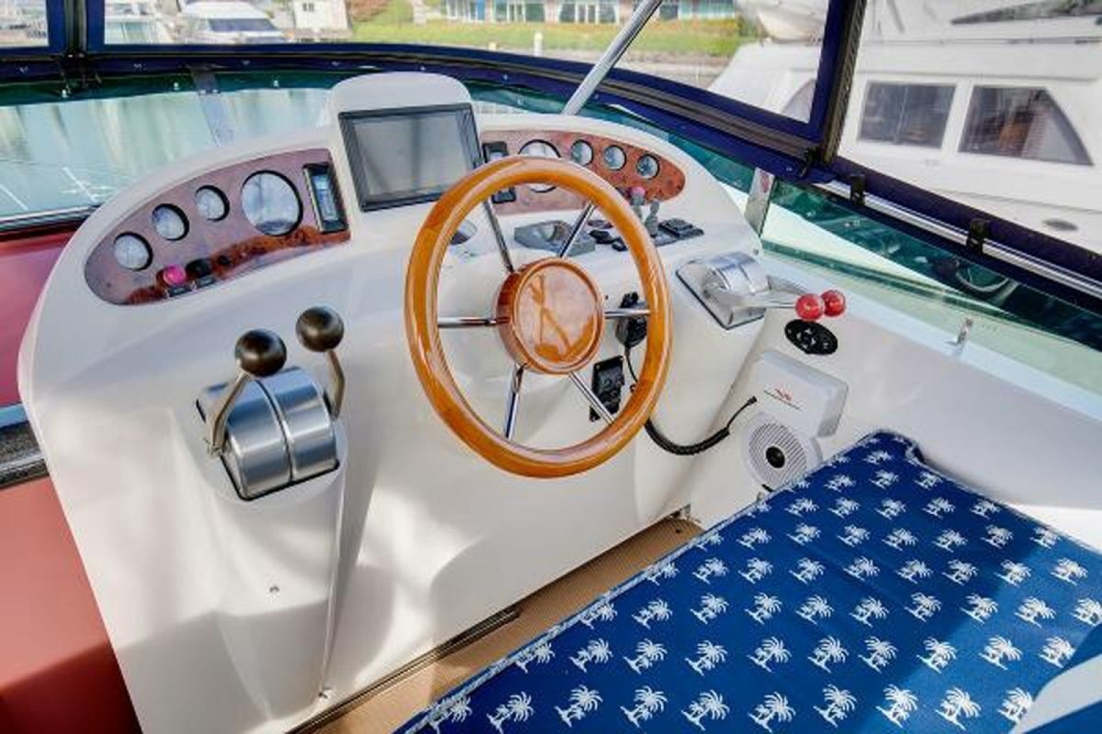 Flybridge Helm