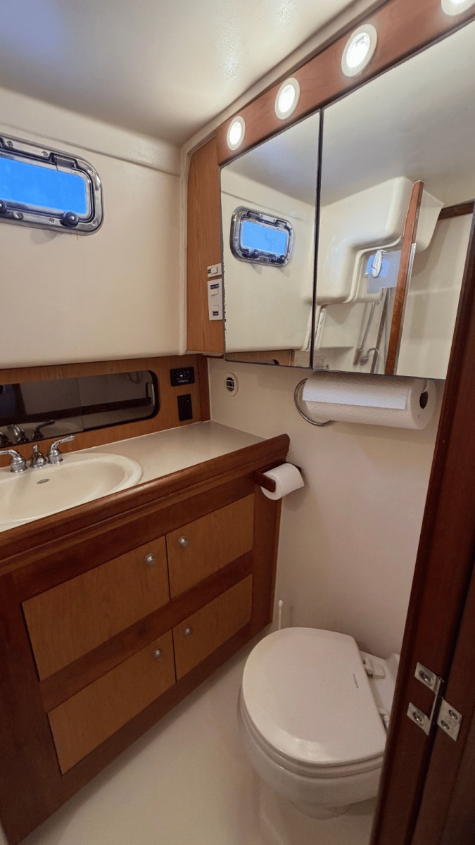 2006 Mainship 430