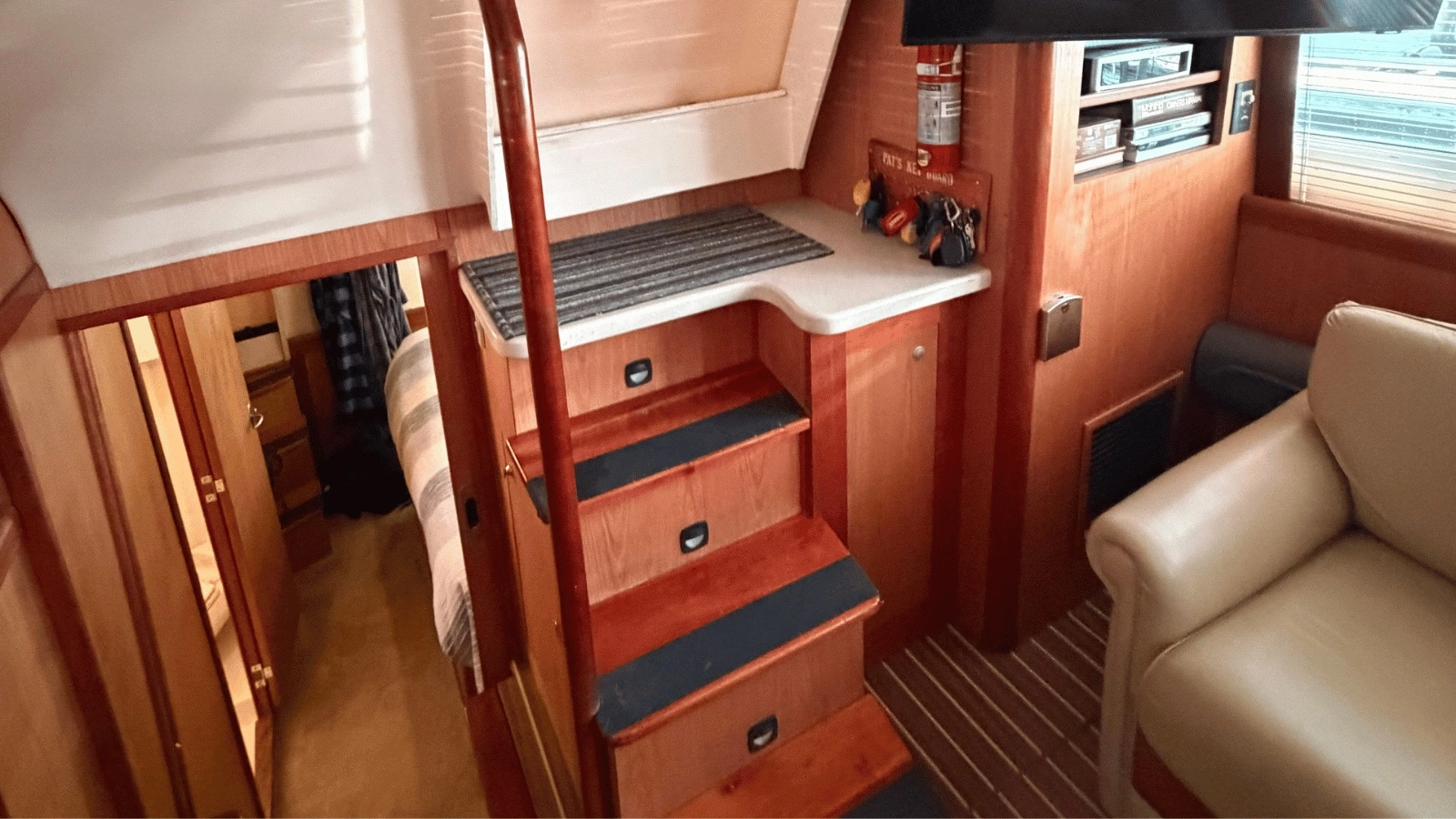 2006 Mainship 430