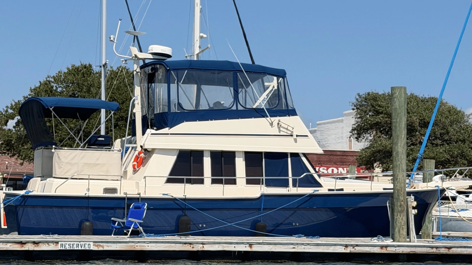 2006 Mainship 430