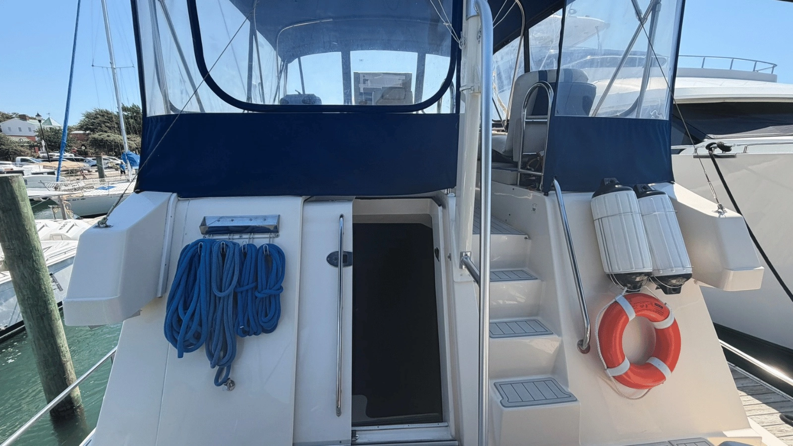 2006 Mainship 430