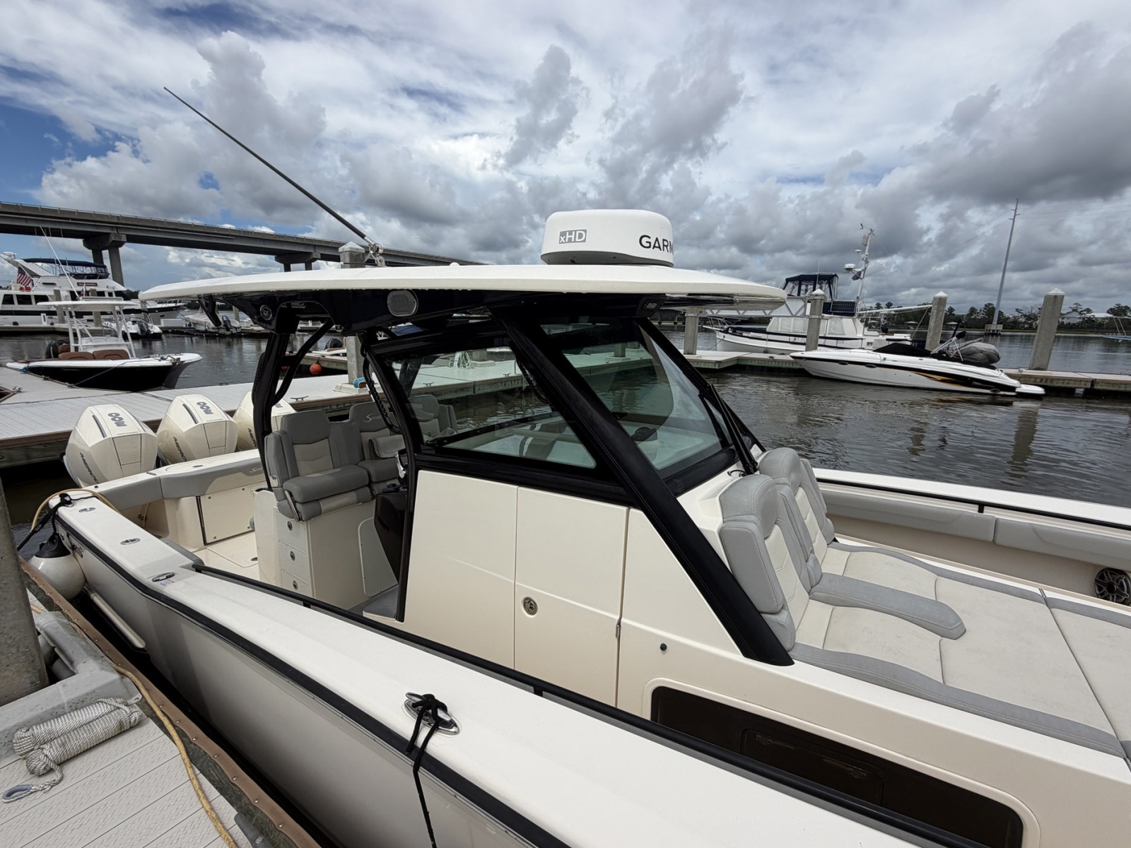 2023 Scout 355 LXF