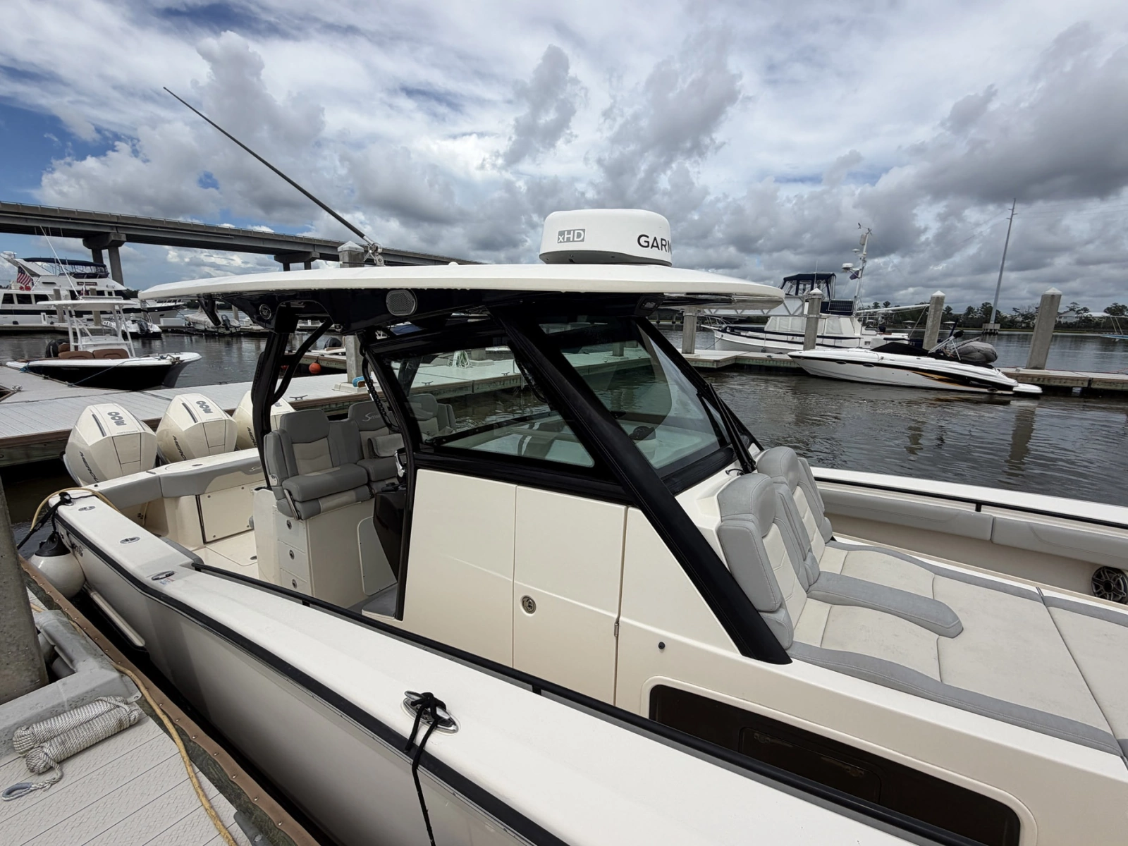 2023 Scout 355 LXF