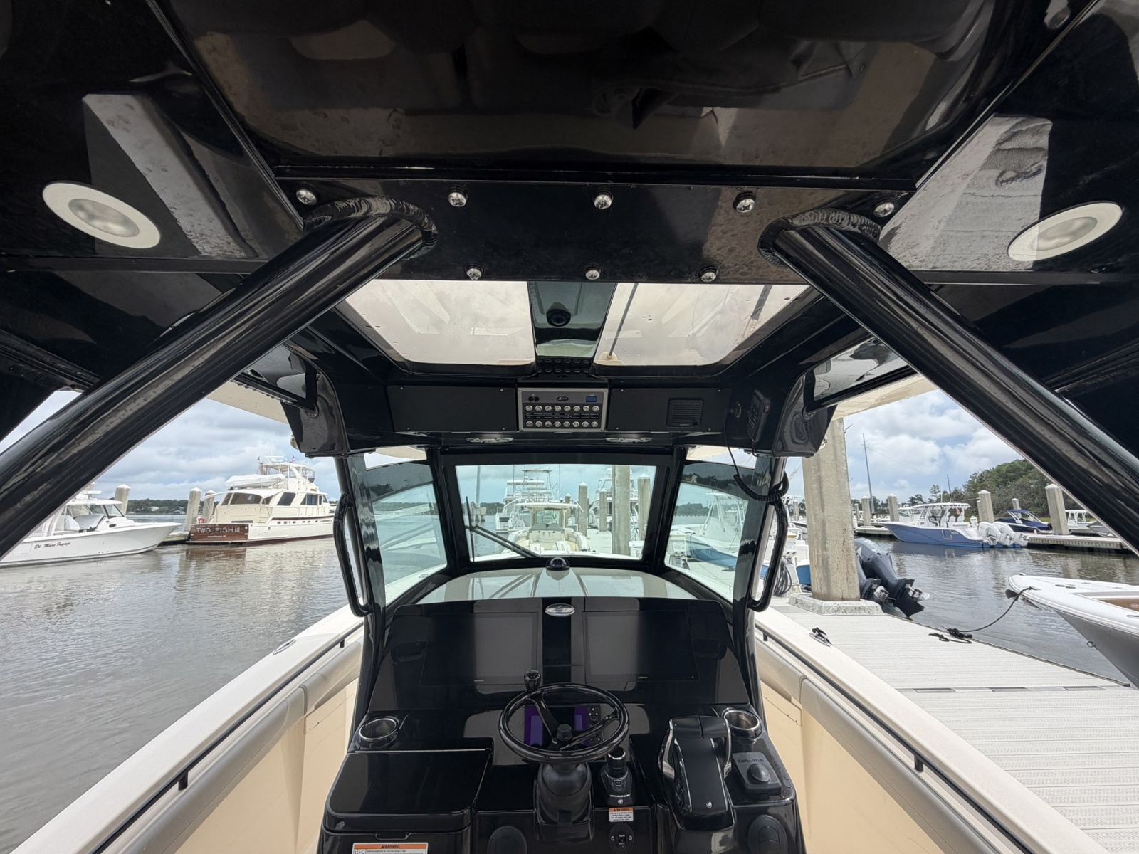 2023 Scout 355 LXF