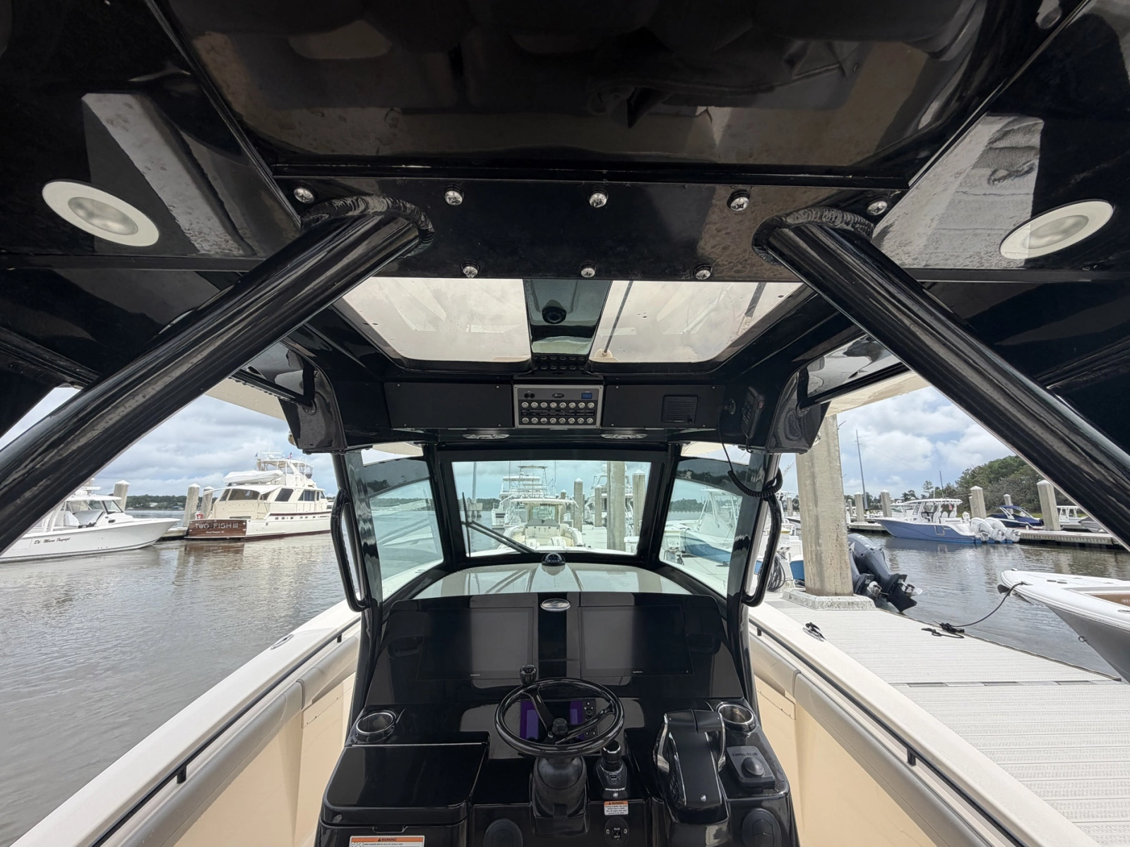 2023 Scout 355 LXF