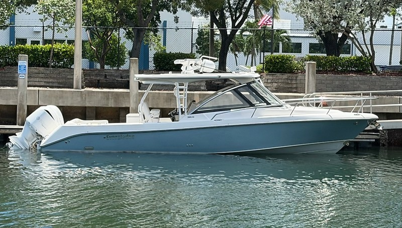 2018 Everglades 360LXC