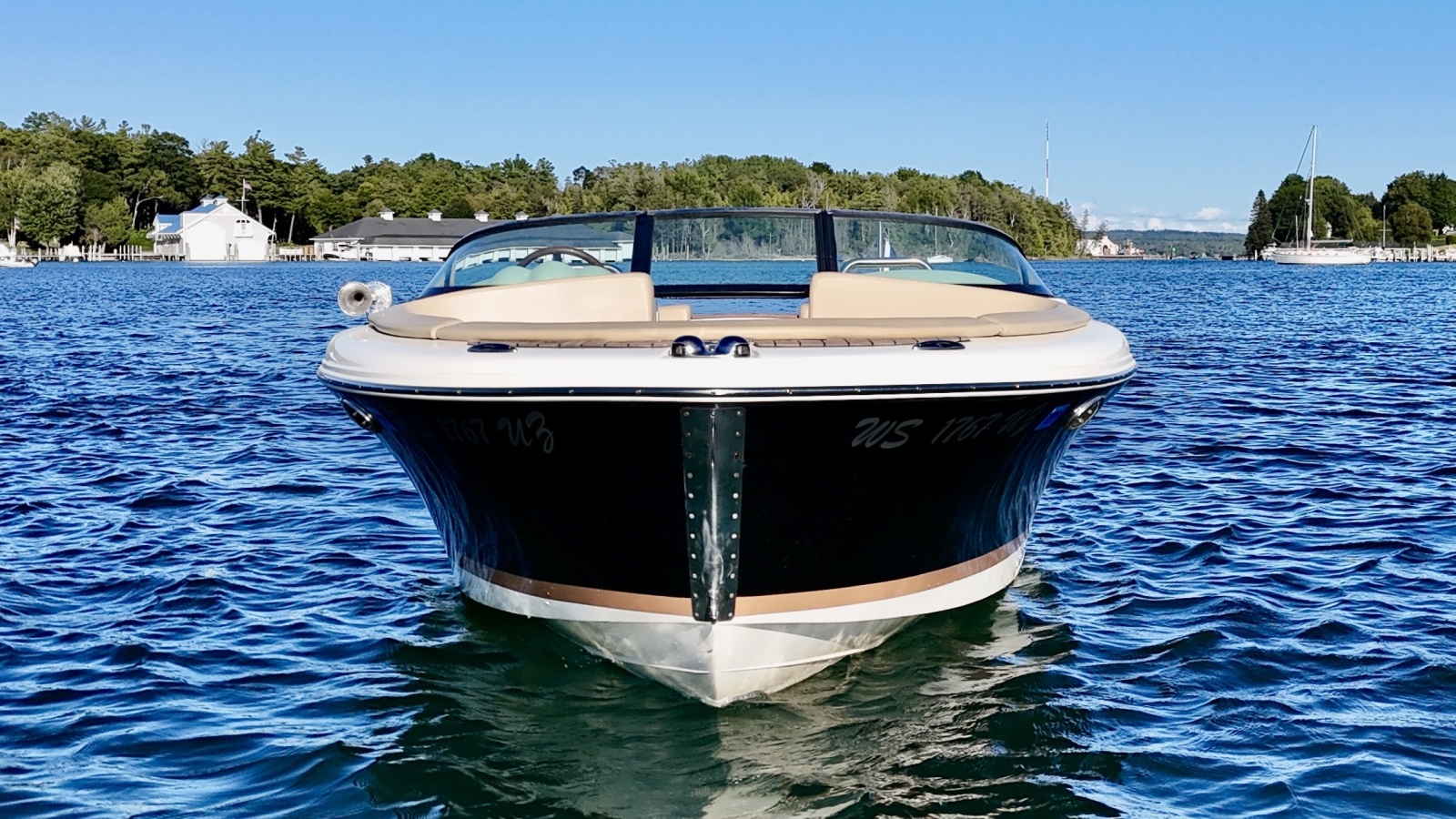 2016 Chris-Craft Carina 21